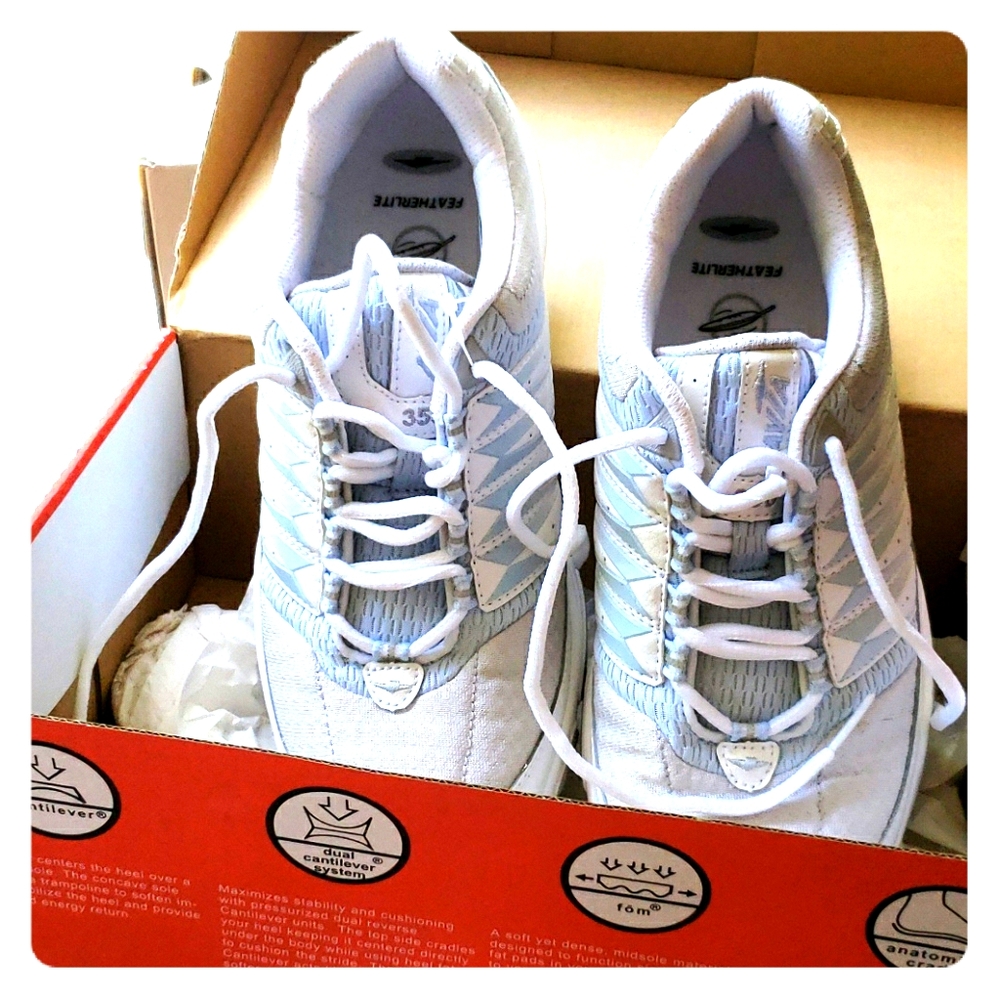 Avia running shoes Size 9